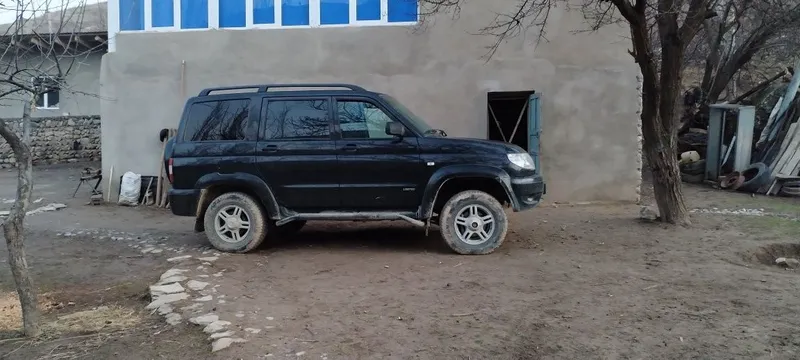 Uaz Patriot 2012