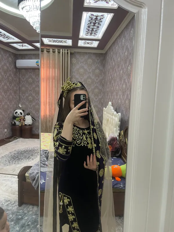 Продаётся комплект: платье и брюки 2