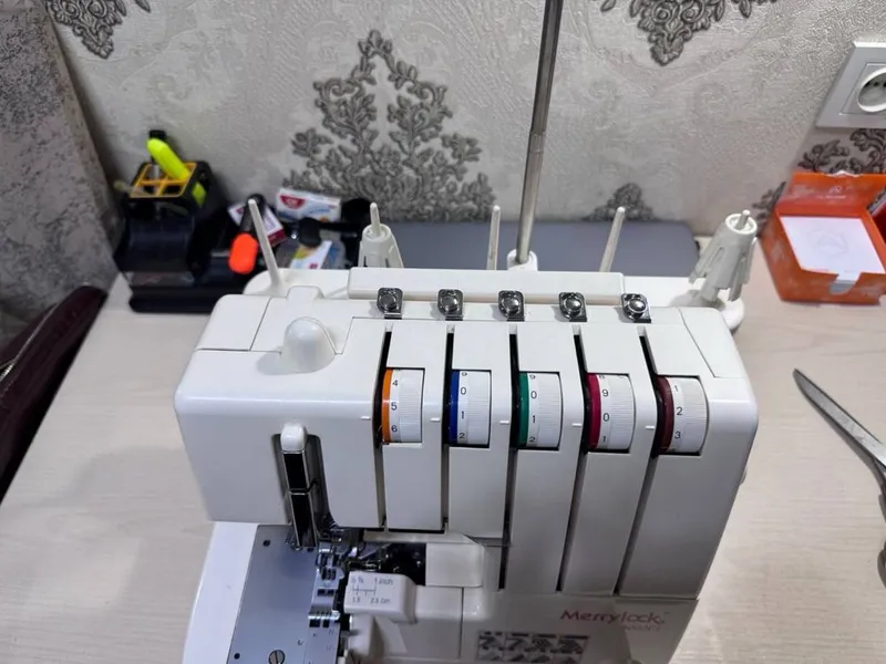 Швейная машинка Janome Marrylock 3 Швейная машинка Janome Marrylock 3