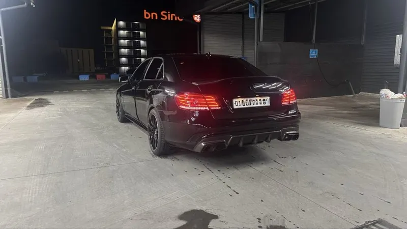 Mersadez bens E class 212 5.5 мотор идеал, полностью крашен 2 Mersadez bens E class 212 5.5 мотор идеал, полностью крашен 2