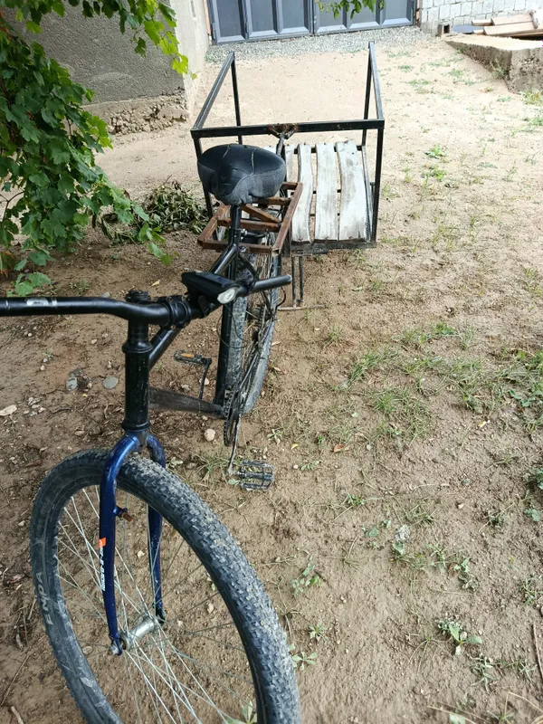 velosiped uchun tirkama velosipedni bilan beriladi