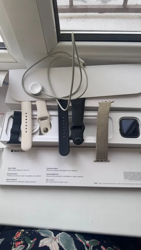 Apple Watch 4/40 3 Apple Watch 4/40 3