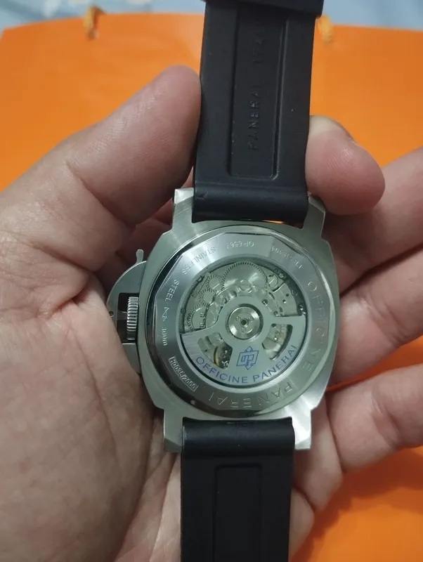 Panerai Luminor soati sotiladi. 4 Panerai Luminor soati sotiladi. 4