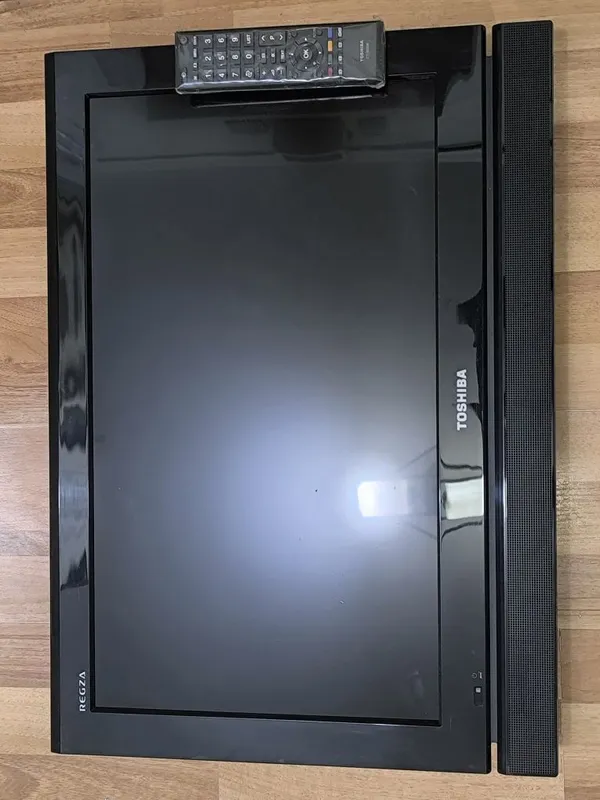 Телевизор Regza Toshiba 1 Телевизор Regza Toshiba 1