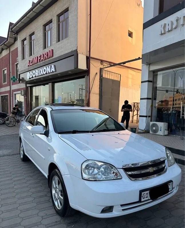 Lasetti avtomat sotiladi 3