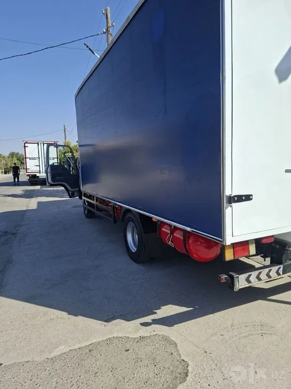 Продаётся Isuzu в идеальном состоянии 1 Продаётся Isuzu в идеальном состоянии 1