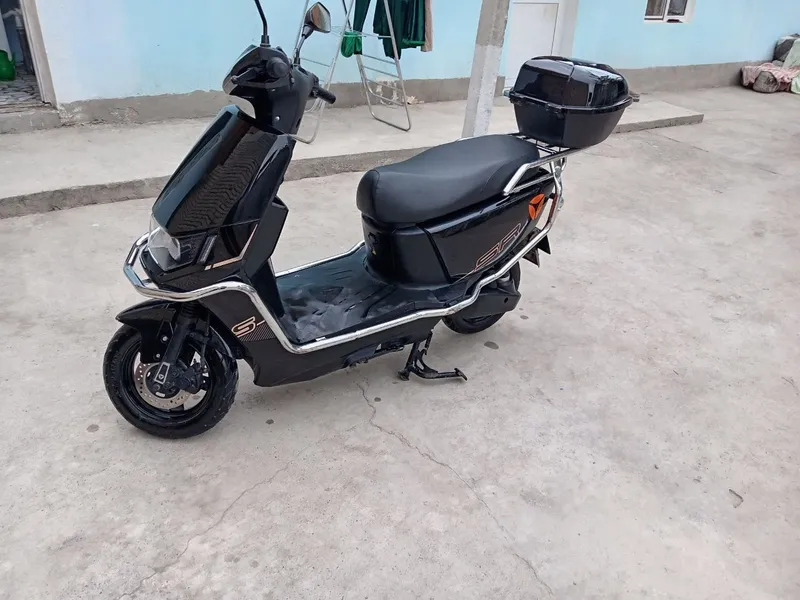 Elektro skuter sotiladi xolati a'lo 500