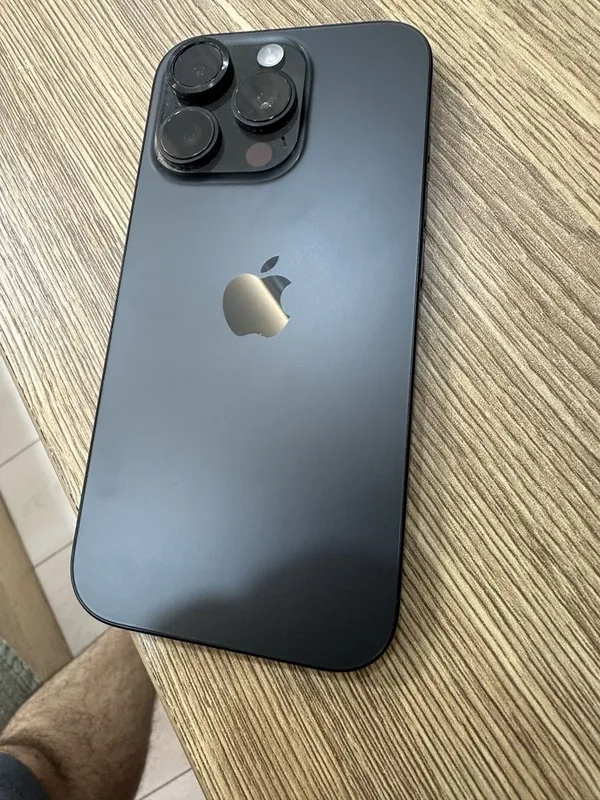 Iphone 16 pro black 256 gb e sim 1 Iphone 16 pro black 256 gb e sim 1
