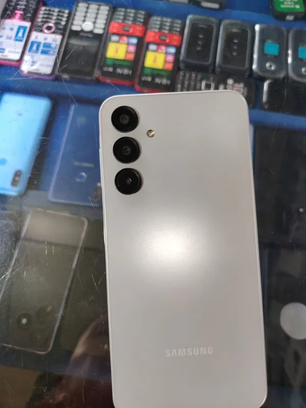 telefon 1