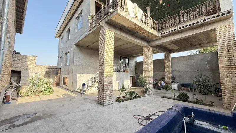 Продается дом,530кв,10 спальных комнат,подвал. — фото 4