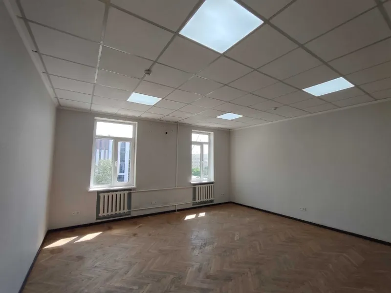 офис 50м2 центральная улица 1-линия ofis 50m2 markaziy kocha 1-qatorda