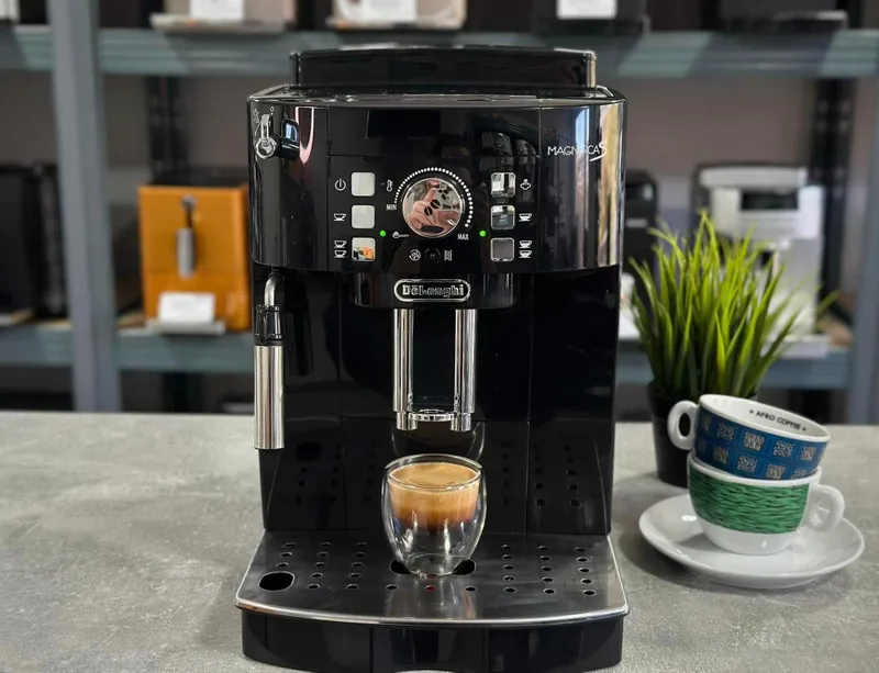 Кофемашина DeLonghi низком сена доставка есть другие модели есть 24/7 1