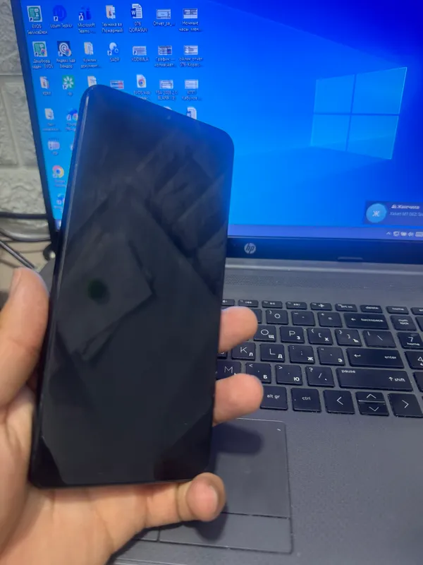 Samsung a04 s srocniy sotiladi 4