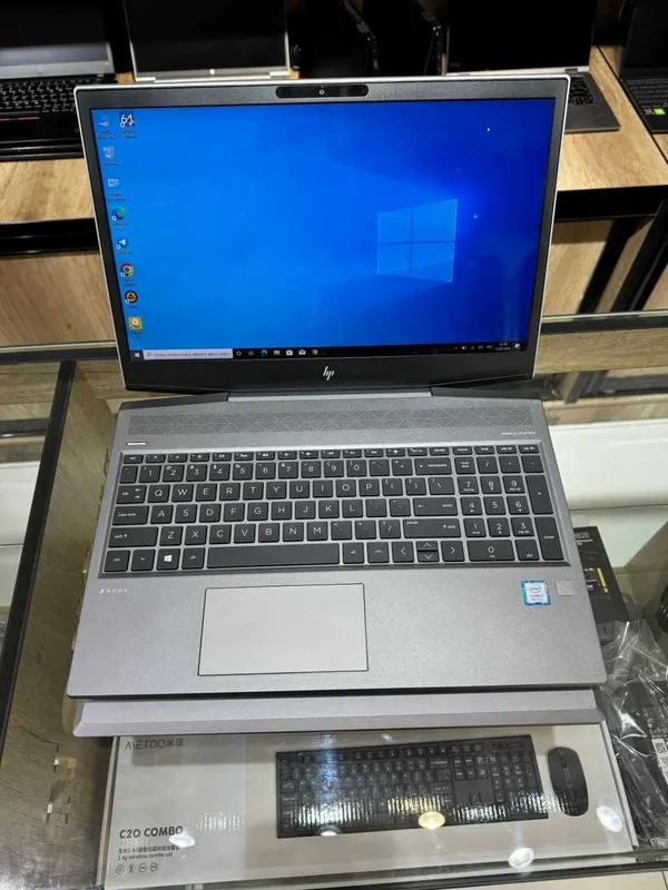 HP ZBook 15v sensorli, Core i7-8750H, 12 GB tezkor xotira, 256 GB SSD, Nvidia Quadro P600 3 HP ZBook 15v sensorli, Core i7-8750H, 12 GB tezkor xotira, 256 GB SSD, Nvidia Quadro P600 3