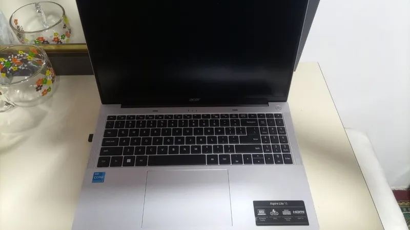 Acer aspire Lite 16 — фото 1