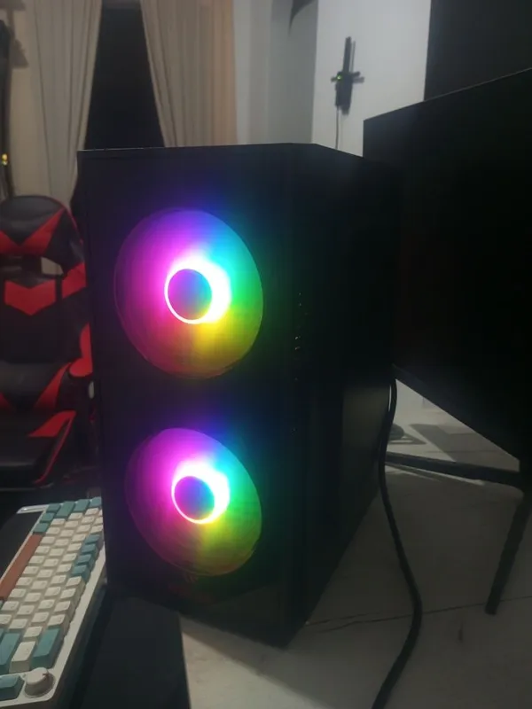 Компактный мини-корпус WECAN с RGB 4