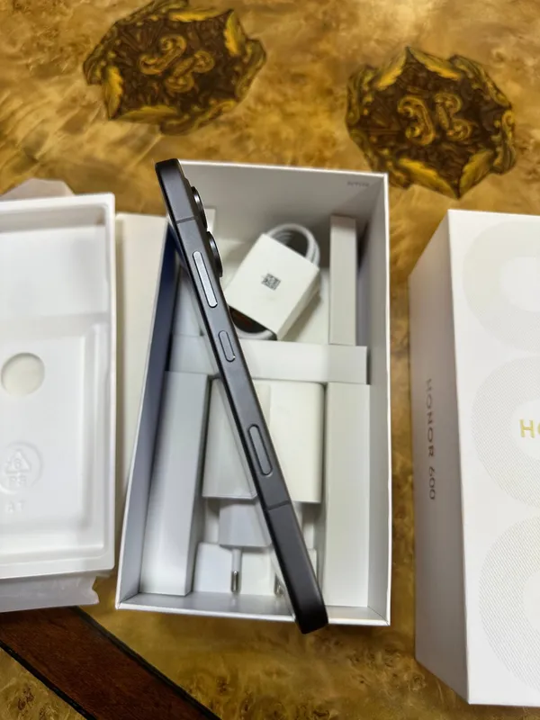 Honor 600 5G 8/256 новый — фото 1