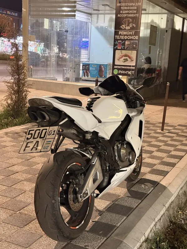 Продам Honda CBR 600 rr 2006 года — фото 2