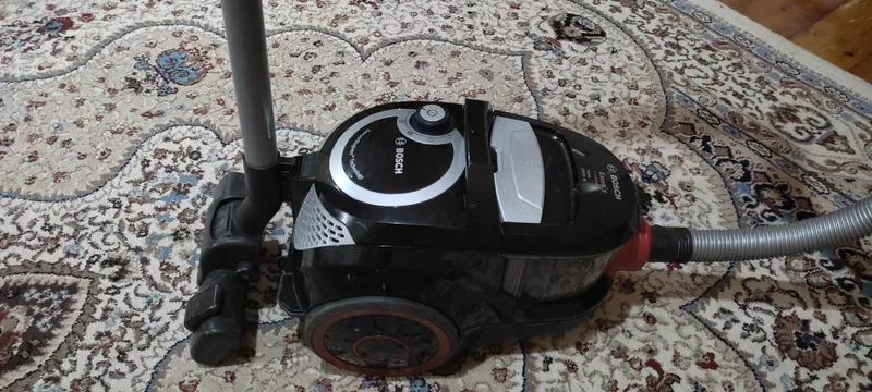 Пылесос Bosch 250вт 3 Пылесос Bosch 250вт 3