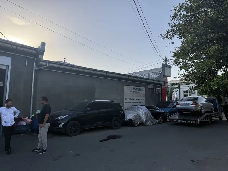 Продаётся автосервис на улице Ипакчилик 2 Продаётся автосервис на улице Ипакчилик 2