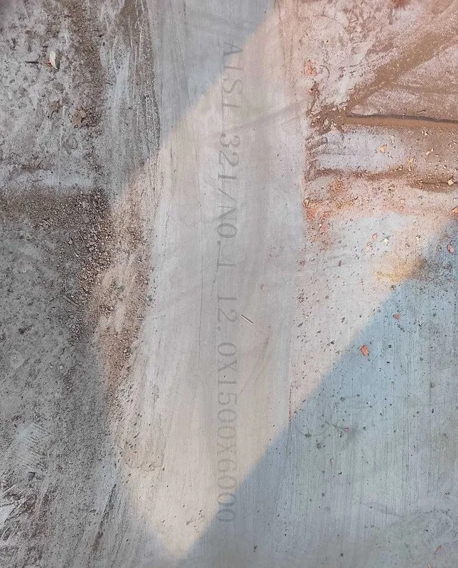 AISI 321 zanglamaydigan list, issiq prokat, 5x1500 mm, uzunligi 3000/6000 mm, №1 mat 1 AISI 321 zanglamaydigan list, issiq prokat, 5x1500 mm, uzunligi 3000/6000 mm, №1 mat 1