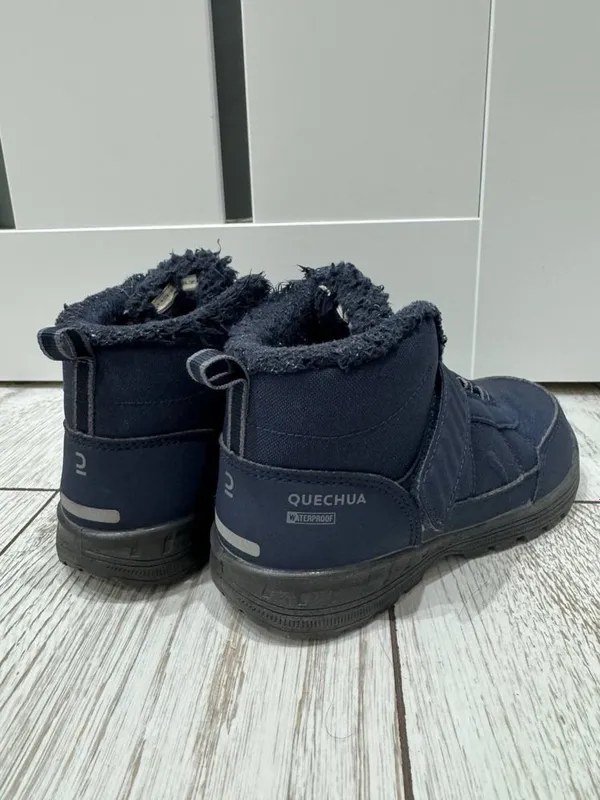 Продам детские ботинки Decathlon 4 Продам детские ботинки Decathlon 4