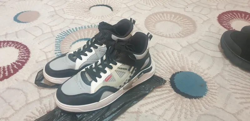 Продаю кросовки Fashion. 1 Продаю кросовки Fashion. 1