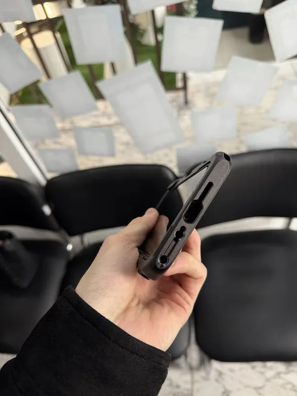 Клетка для iPhone 16 Pro Max, SmallRig + Крепление на T-Mount 67mm — фото 6