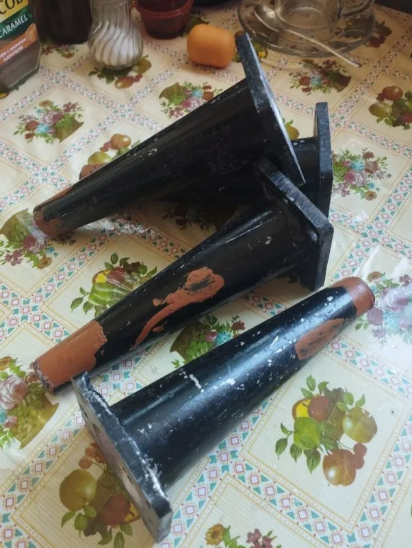 Продам ножки для мебели б/у 4 Продам ножки для мебели б/у 4