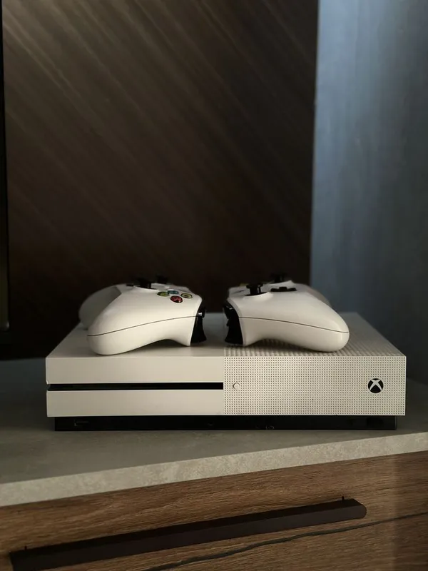 Продается xbox one 1 Продается xbox one 1