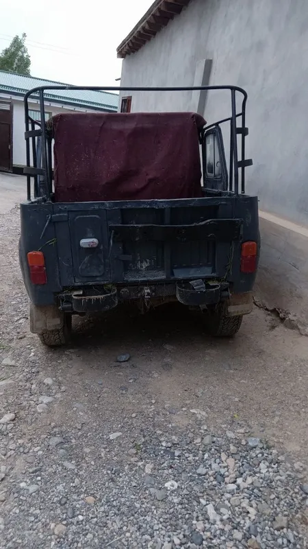 Uaz sotiladi holati yaxshi 5