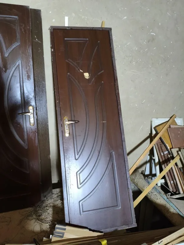 Двери в камлекте 3 штуки