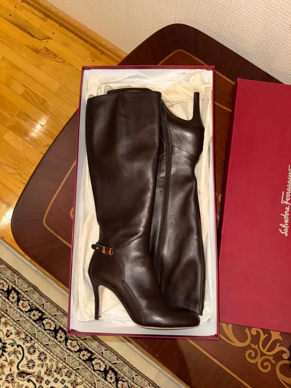 Сапоги Salvatore Ferragamo 1 Сапоги Salvatore Ferragamo 1
