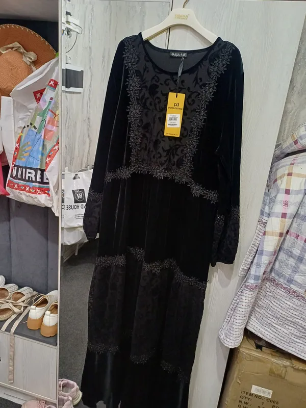 Продаётся новый турецкий платье