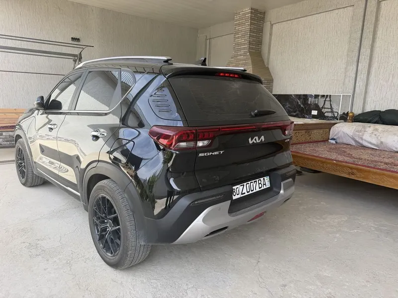 Kia Sonet 3 Pazitsya. Srochni Sotiladi Marafetiga 1300$. Rasxod bo’gam 7