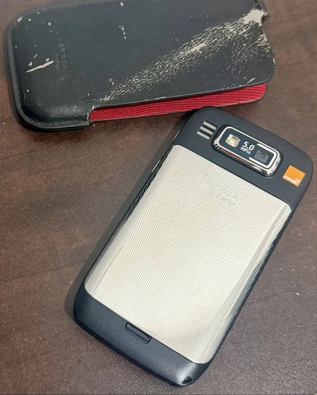 Nokia E72 3 Nokia E72 3