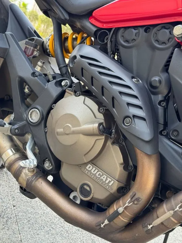 Ducati Monster 821 4 Ducati Monster 821 4