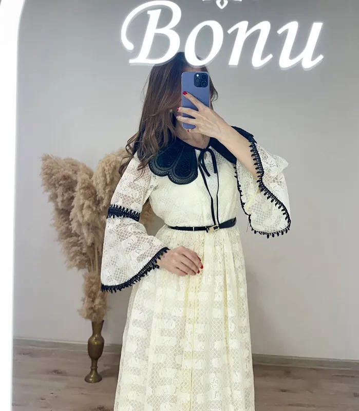 Королевские Гипюр