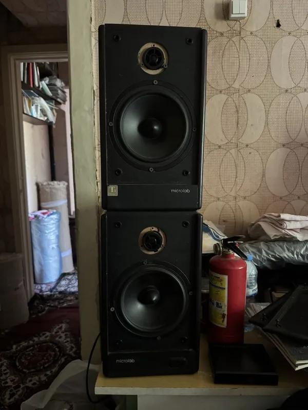 Microlab solo 6 sotiladi 2