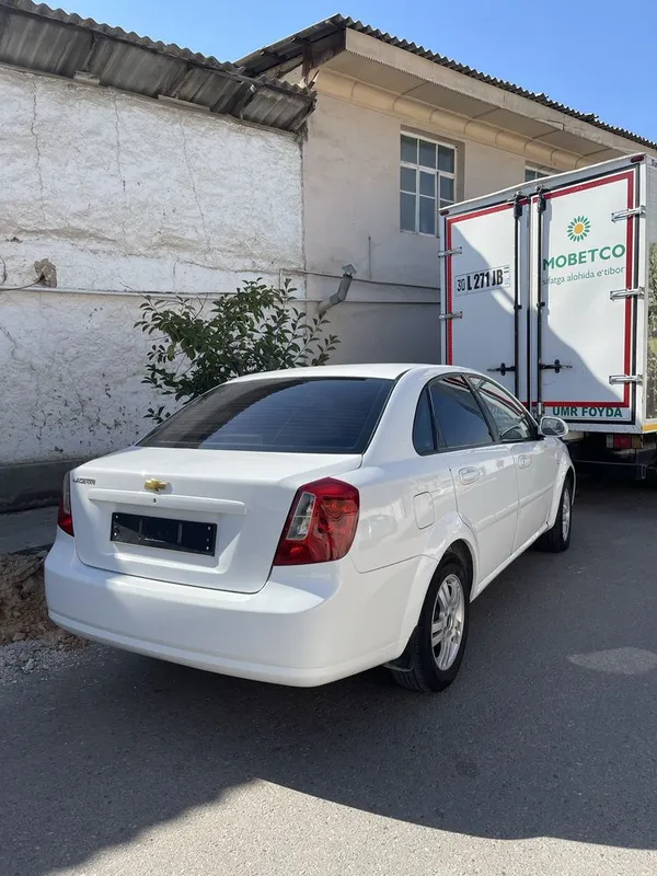 Lasetti 1.8 3 pazitsa Avtomat 4