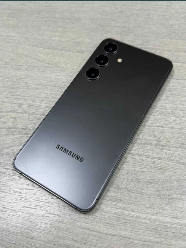 Samsung Galaxy S24 2