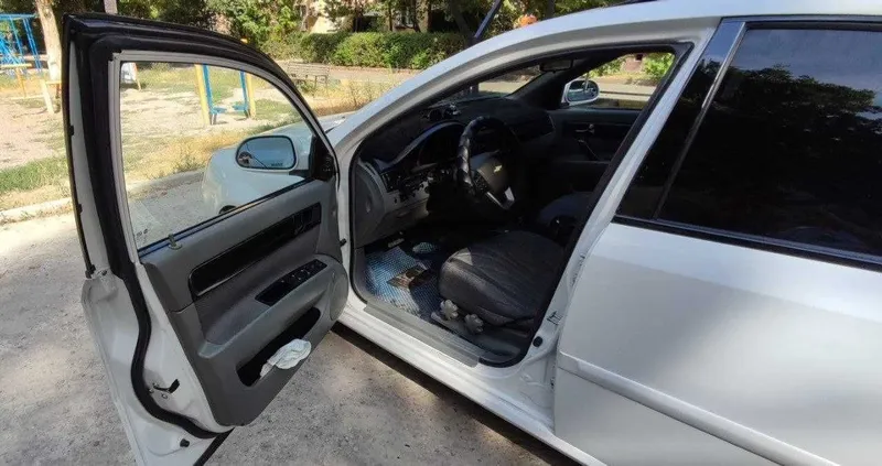 Продам автомобиль Chevrolet lacetti 9