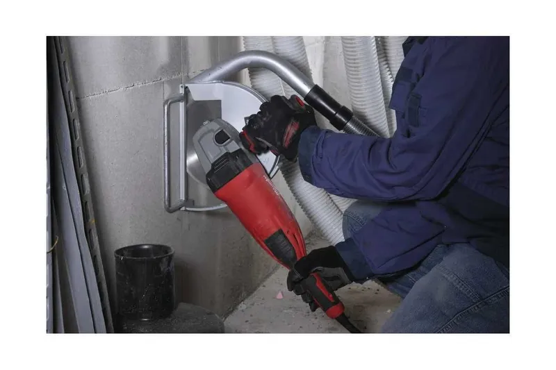 Углошлифовальная машина Milwaukee AGVK 24-230 EK DMS 5 Углошлифовальная машина Milwaukee AGVK 24-230 EK DMS 5