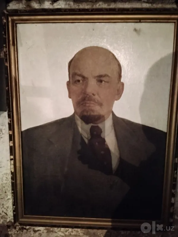 Lenin portretini sotaman 1 Lenin portretini sotaman 1
