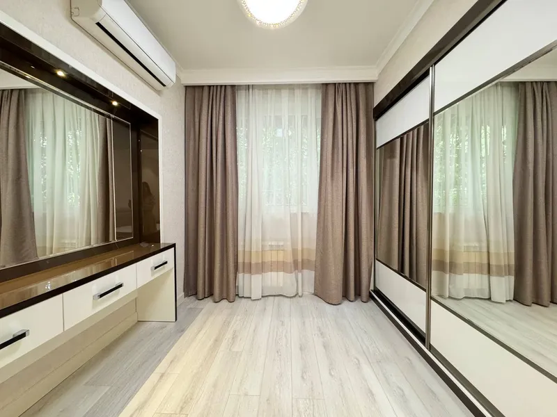 4 xonali kvartira, 124 m2, Mirobod 7