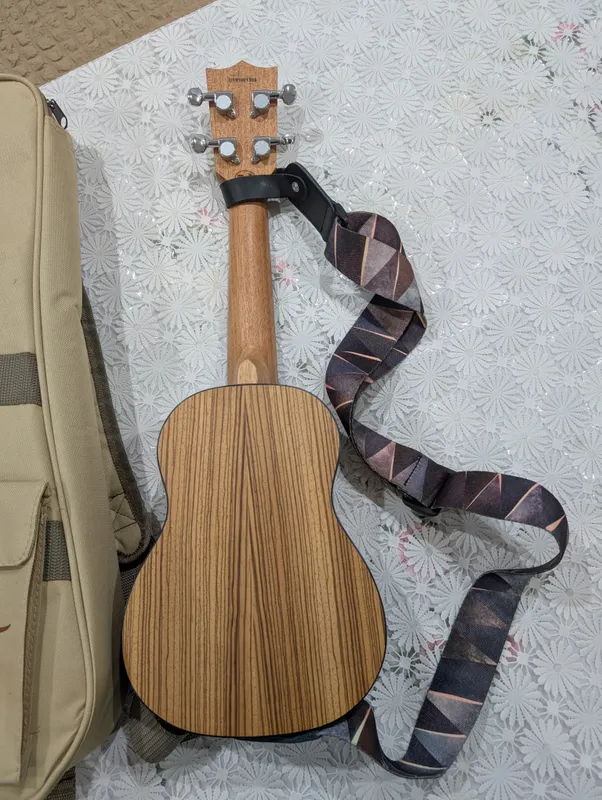 Flight Dus320 SP/Zeb ukulelesi g‘ilofi bilan 2