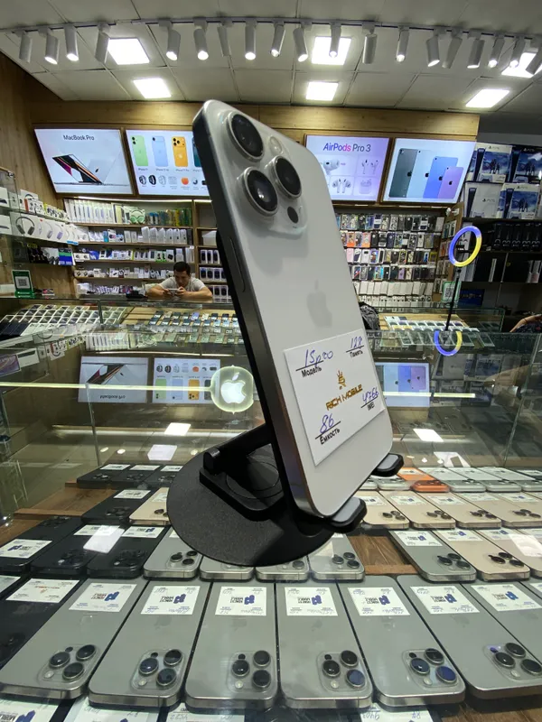 iPhone 15 pro белый 128 идеал, коробка есть 2 iPhone 15 pro белый 128 идеал, коробка есть 2