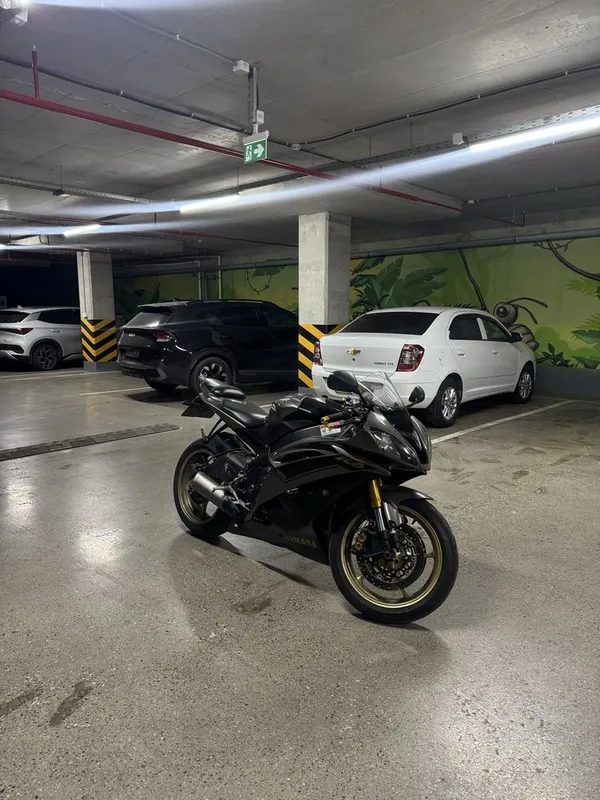 Yamaha YZF-R6 3