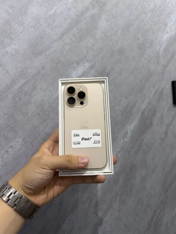iPhone 16pro 256gb desert 1 iPhone 16pro 256gb desert 1