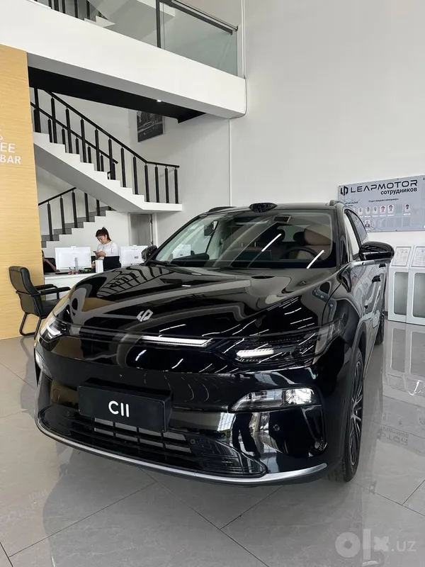 Leapmotor C11 REEV 3 yil yoki 120.000 km batafeyaga 7yil 1 Leapmotor C11 REEV 3 yil yoki 120.000 km batafeyaga 7yil 1